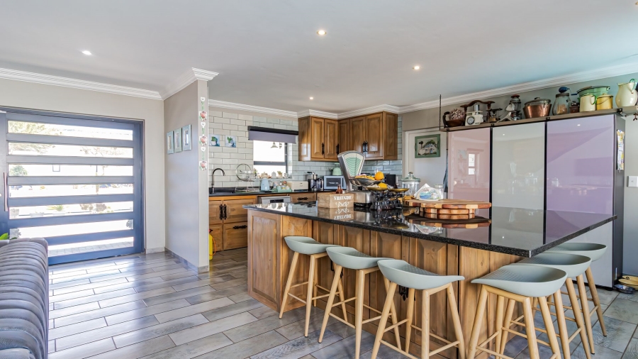 10 Bedroom Property for Sale in Jacobsbaai Western Cape